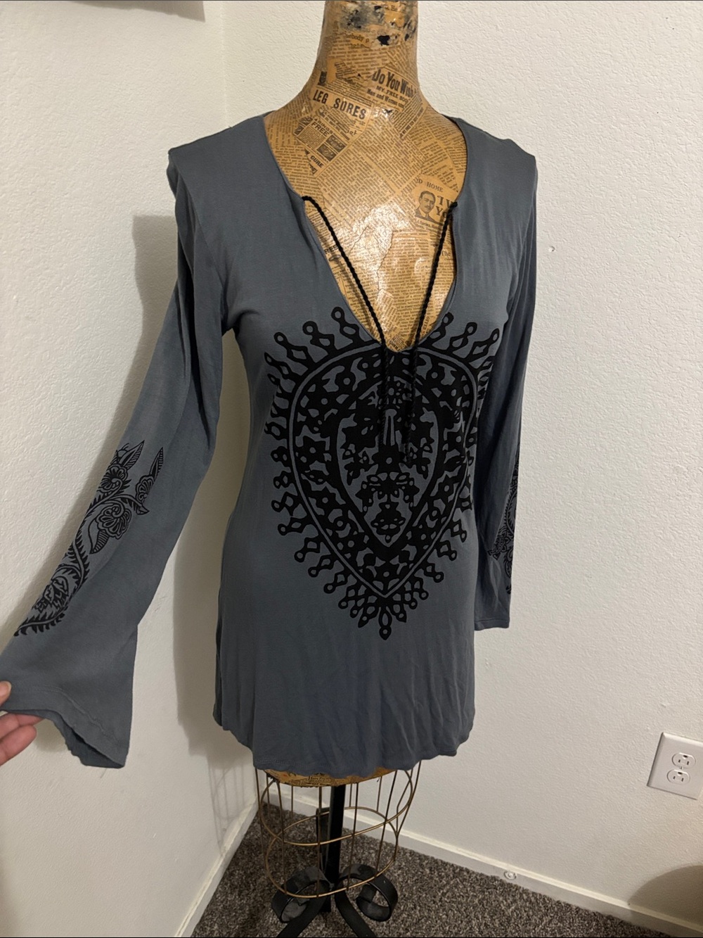 Earthbound Trading Co shirt top blouse M grey black fairycore Whimsygoth boho
